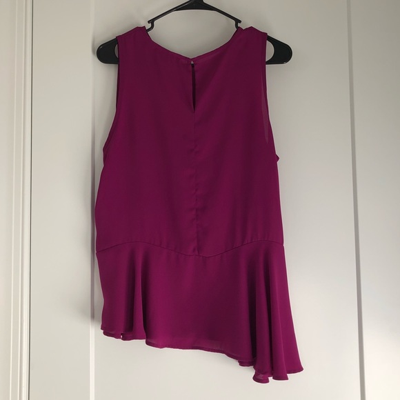 Express purple sleeveless blouse high-low - Picture 2 of 3